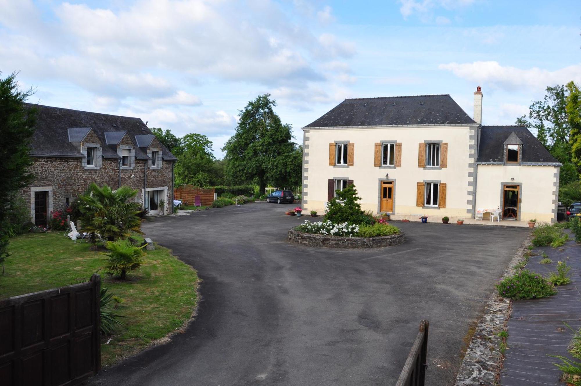 La Grande Malardiere Saint-Georges-Buttavent Extérieur photo